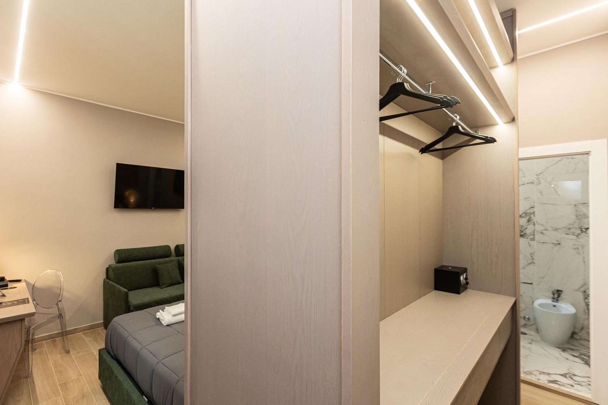 Iron Luxury Rooms Rom Exterior foto