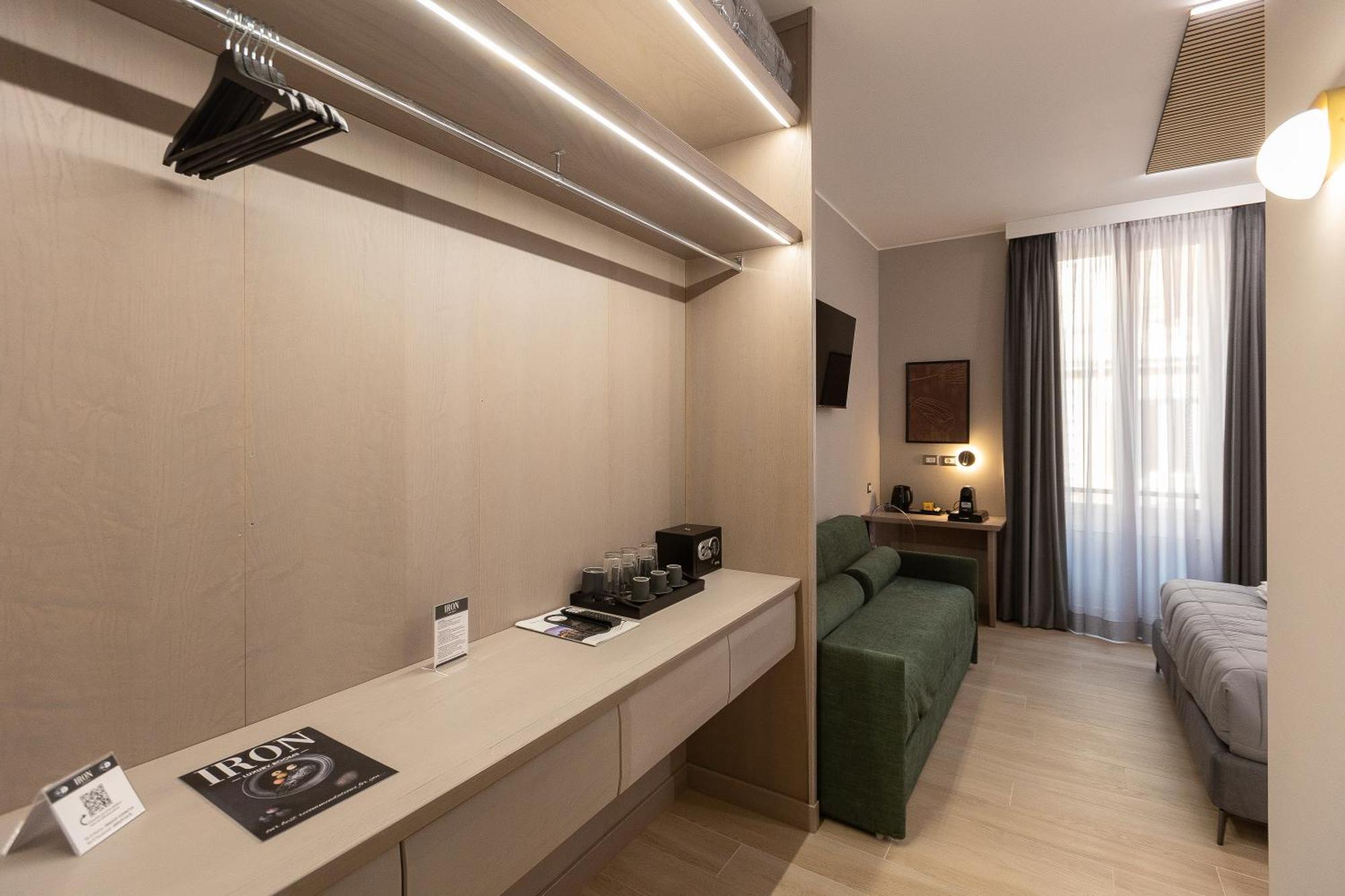 Iron Luxury Rooms Rom Exterior foto